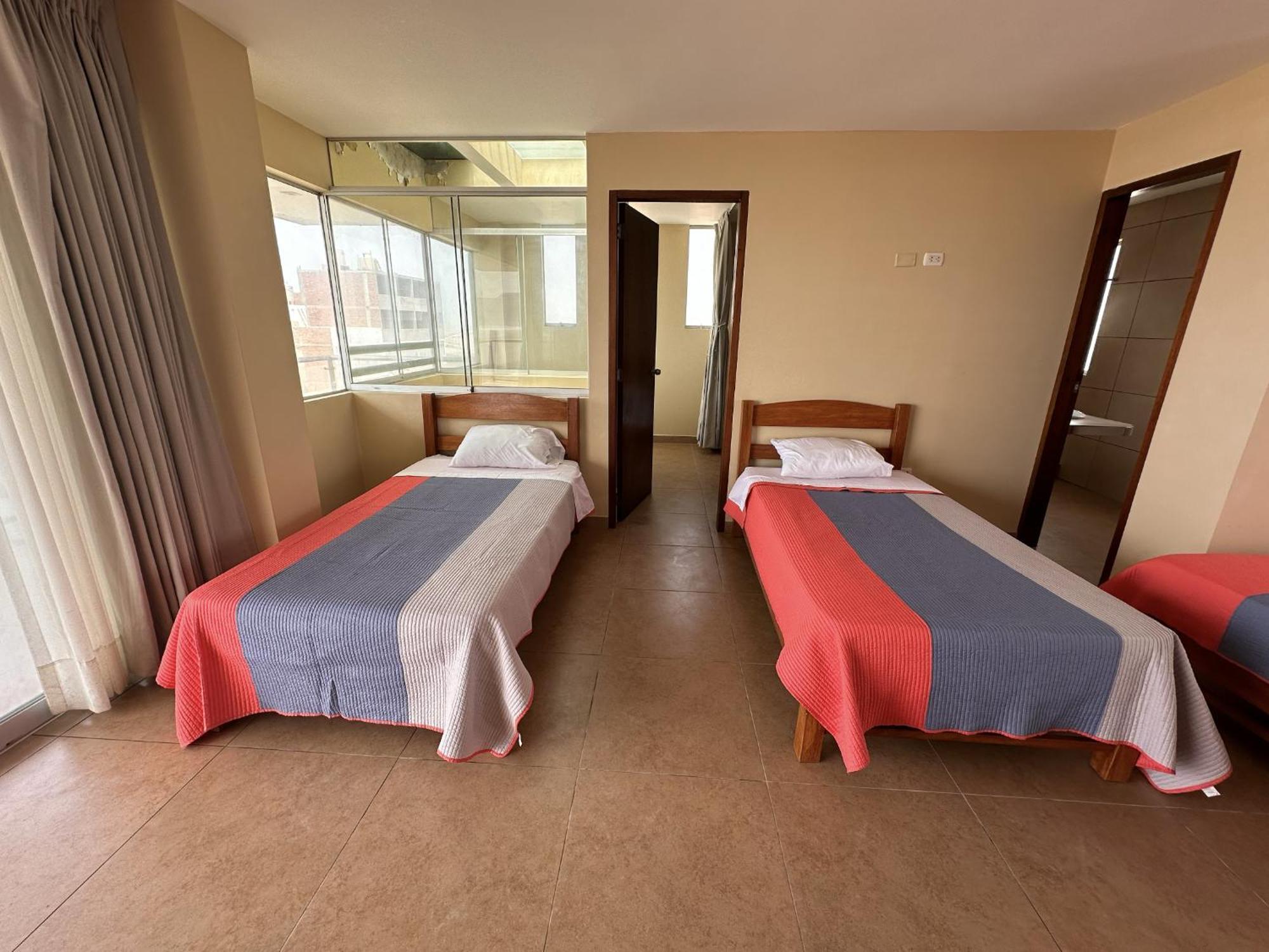 Yolo House Peru Bed & Breakfast อาเซีย ภายนอก รูปภาพ